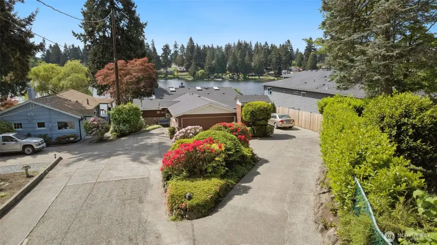 2207 S 304th Street, Federal Way, WA 98003 - #2