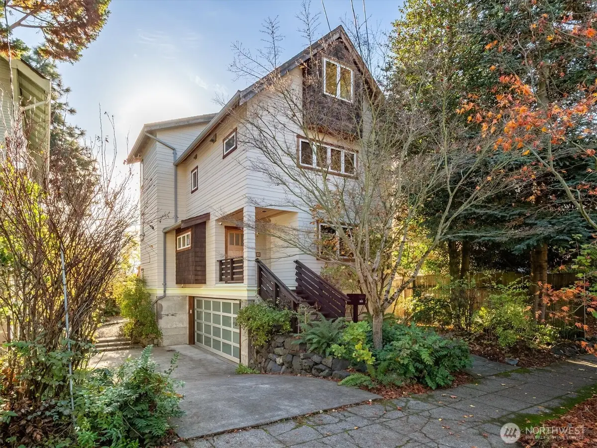 1209 N 44th Street, Seattle, WA 98103 - #1