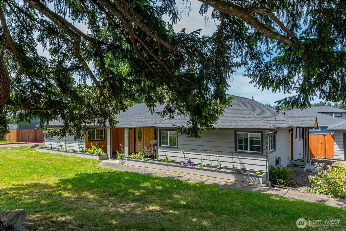 1717 S 18th Street, Mount Vernon, WA 98274 - #1