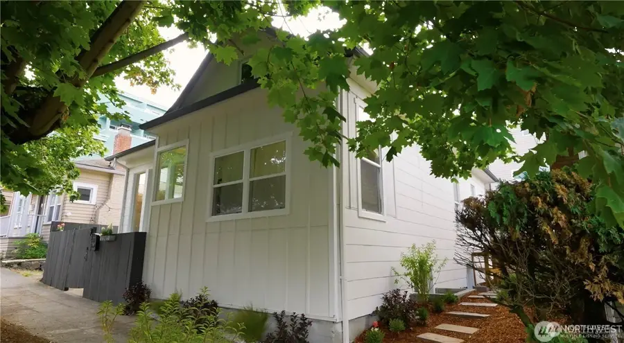 1305 NE 55th Street, Seattle, WA 98105 - #2