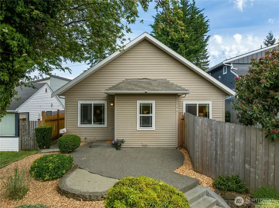 7910 20th Avenue Sw, Seattle, WA 98106 - #2