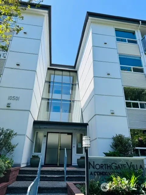 10501 8th Avenue Ne #206, Seattle, WA 98125