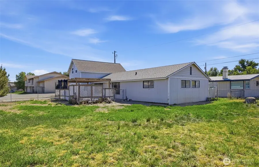 1602 W Fern Drive, Moses Lake, WA 98837 - #3