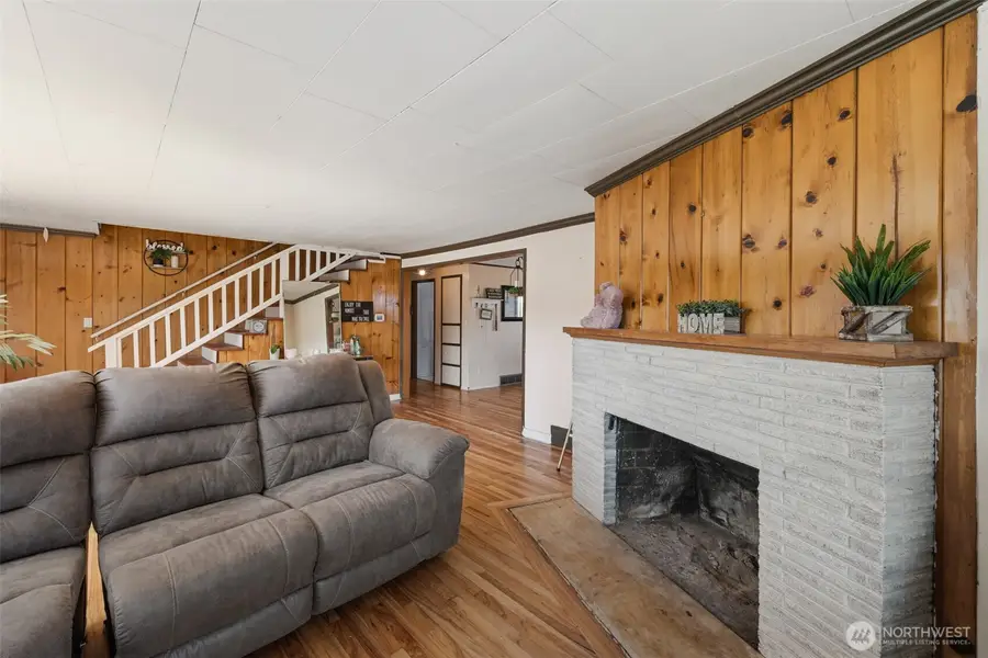 905 W 11th Street, Port Angeles, WA 98363 - #2