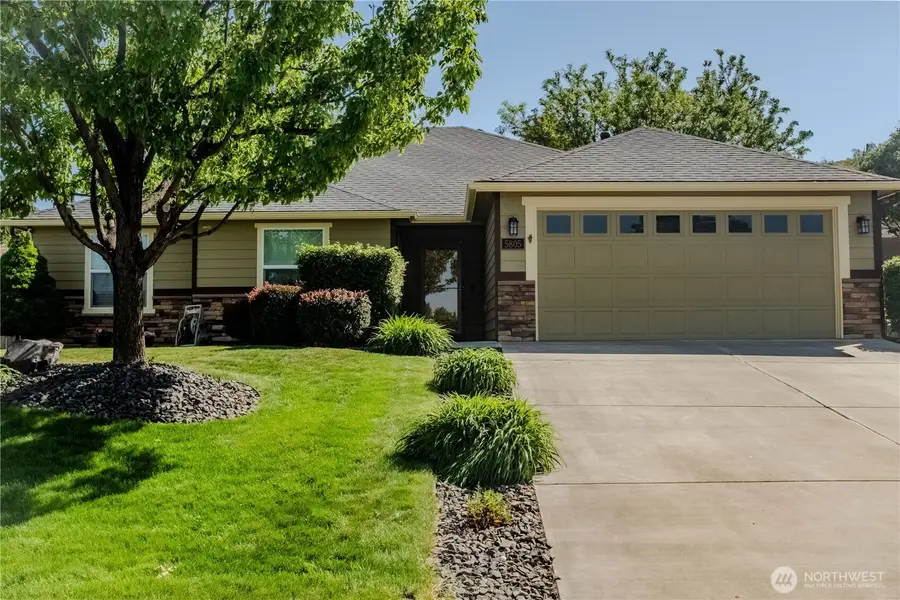 5805 W 23rd Avenue, Kennewick, WA 99338 - #3