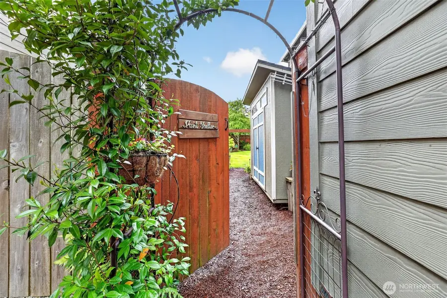 857 N Helens View Drive, Ridgefield, WA 98642 - #3