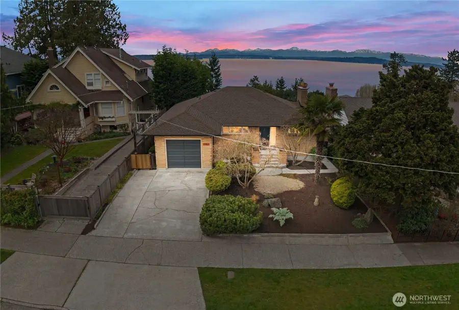 5911 49th Avenue Sw, Seattle, WA 98136 - #2