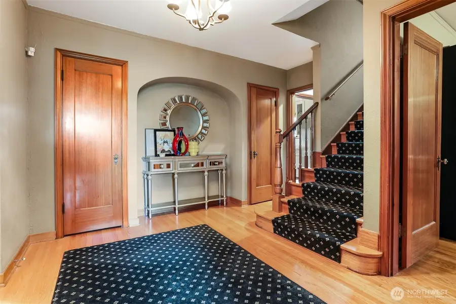 2301 Rosemont Place W, Seattle, WA 98199 - #3