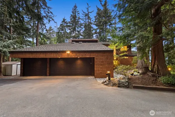 11730 Clearview Dr, Edmonds, WA 98026