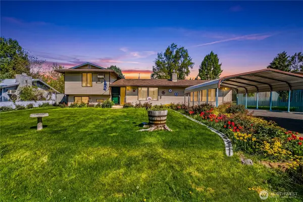 811 Ella Street Ne, East Wenatchee, WA 98802