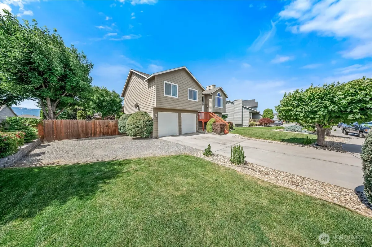2427 Bellanca Ct, East Wenatchee, WA 98802 - #1