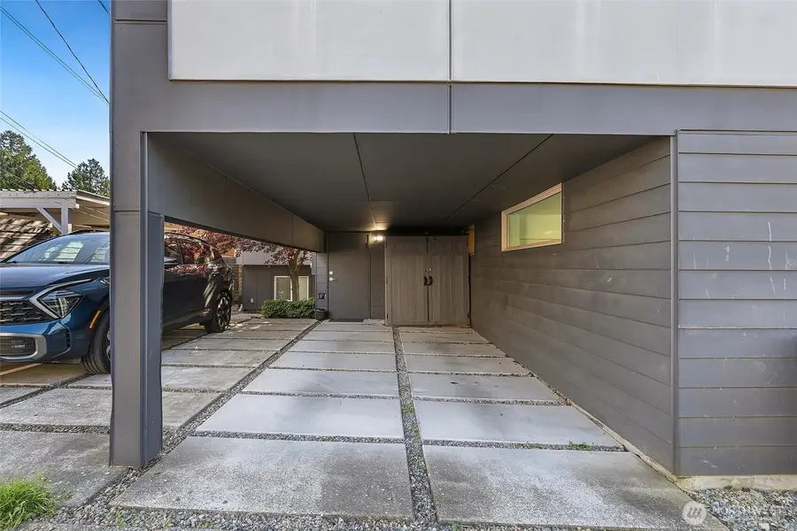 5953 Fauntleroy Way Sw #D, Seattle, WA 98136 - #3
