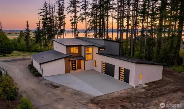 12915 Waterview Lane, Mount Vernon, WA 98273