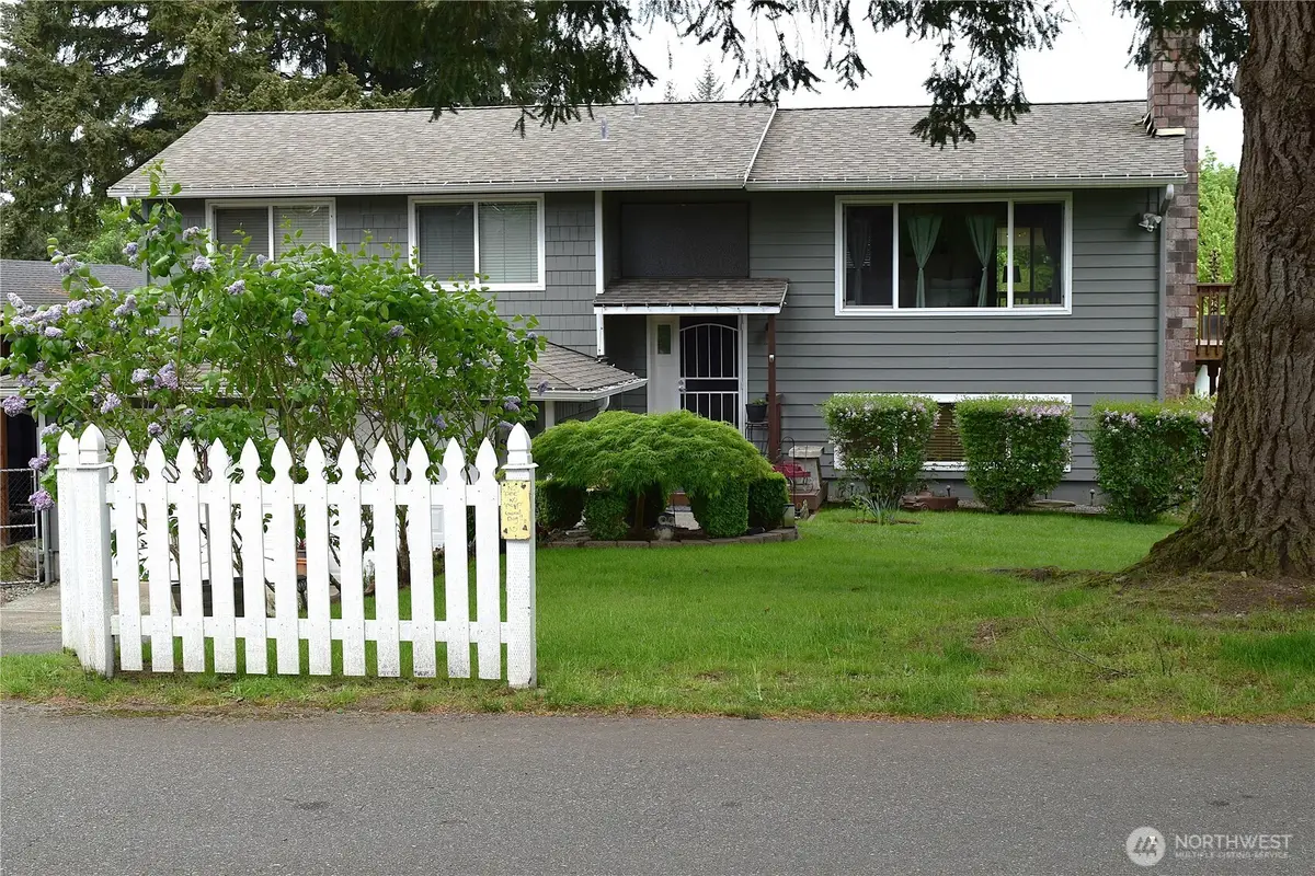 8611 Vistarama Avenue, Everett, WA 98208 - #1