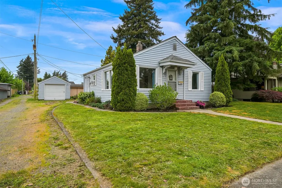 204 S 16th Street, Lynden, WA 98264 - #3