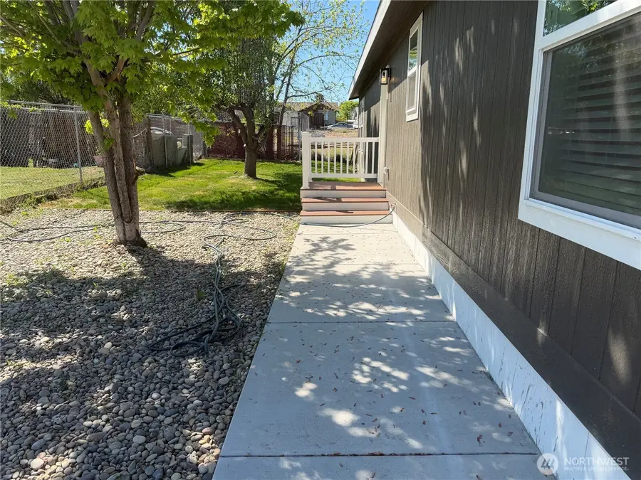 402 Maple Avenue #78, Sunnyside, WA 98944 - #2