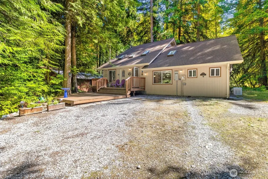 7036 Rainier Way, Glacier, WA 98244 - #3