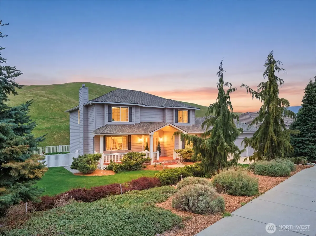 2070 Maiden Lane, Wenatchee, WA 98801 - #1