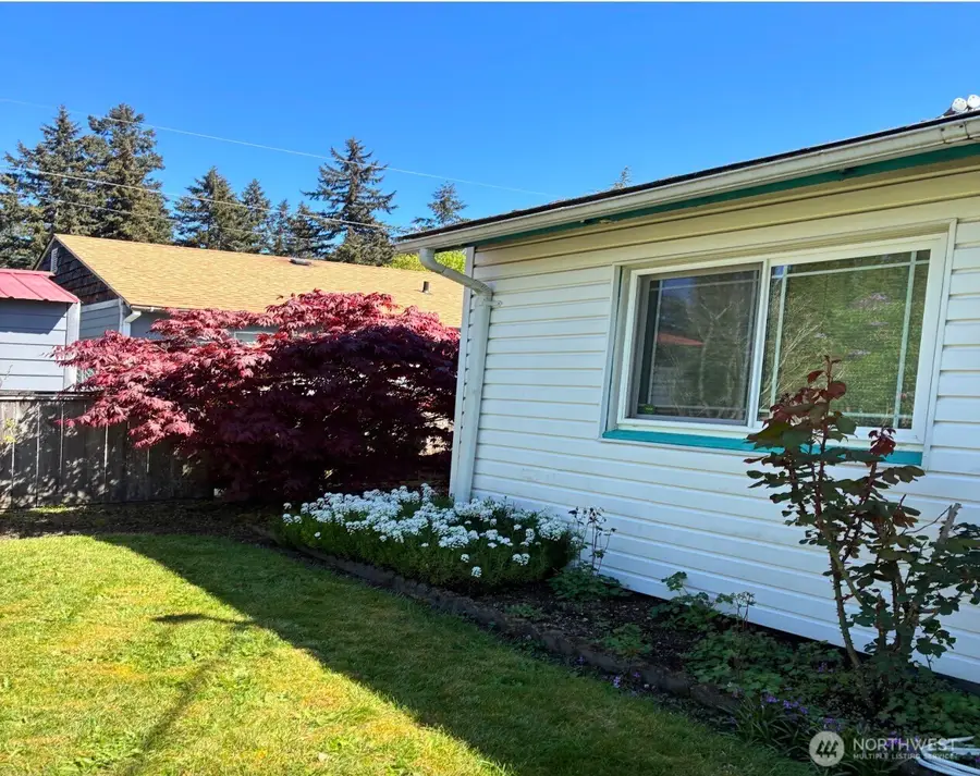 504 10th Avenue, Milton, WA 98354 - #3