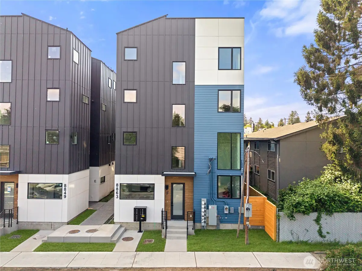 8863 Midvale Avenue N #F, Seattle, WA 98103 - #1