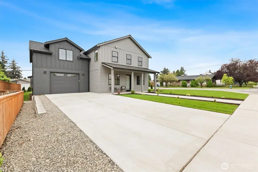 307 S 17th Street, Lynden, WA 98264 - #2