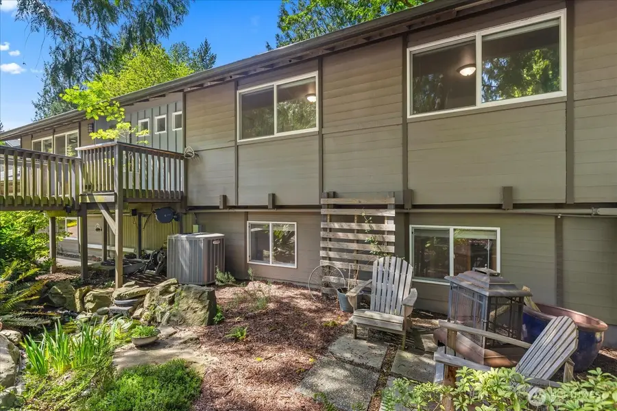 155 Mount Olympus Drive Nw, Issaquah, WA 98027 - #2