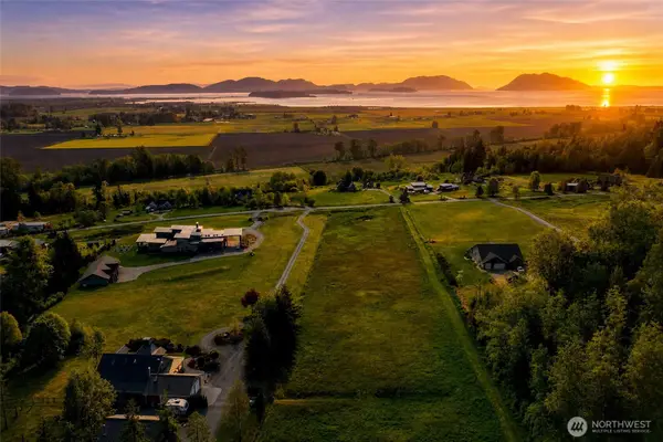 5351 Island View Way, Bow, WA 98232