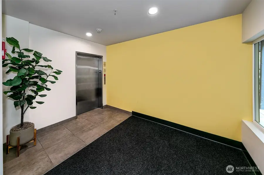 121 12th Avenue E #409, Seattle, WA 98102 - #2