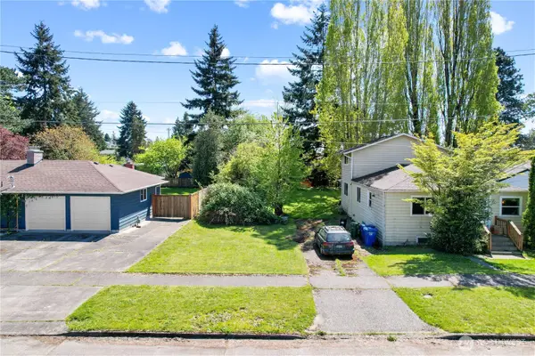 1417 SW Donovan Street, Seattle, WA 98106