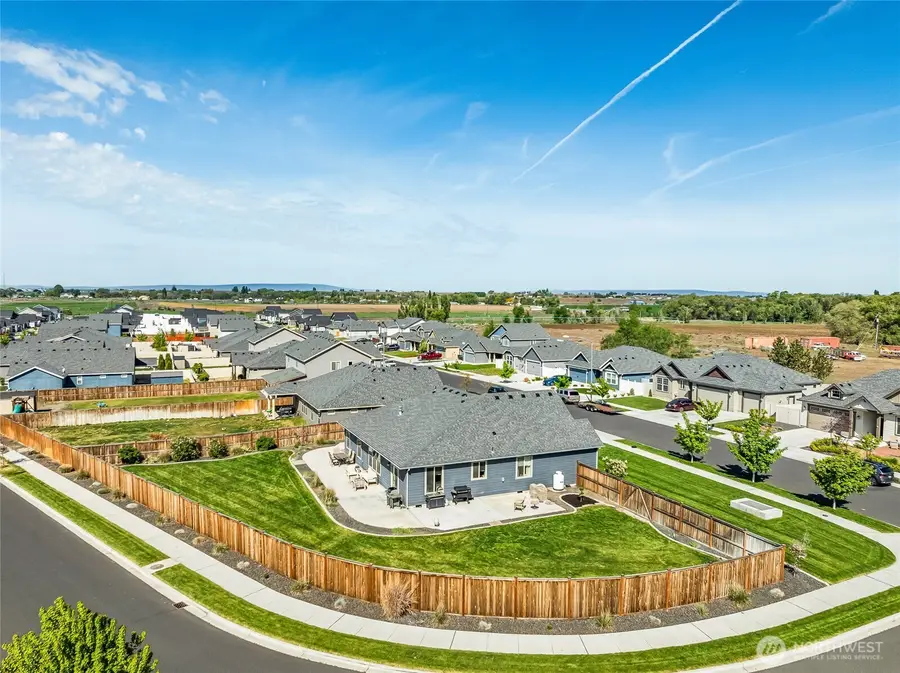 4605 E Thrush St, Moses Lake, WA 98837 - #3