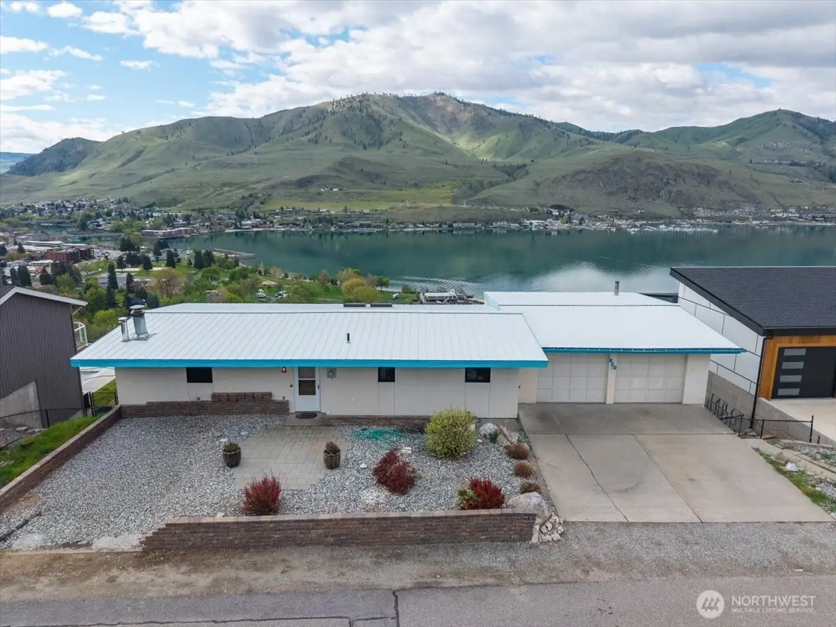 820 W Golf Course Drive, Chelan, WA 98816 - #1