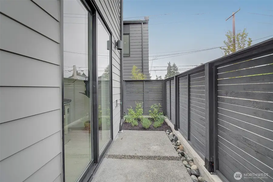 7912 34th Avenue Sw #B, Seattle, WA 98126 - #2