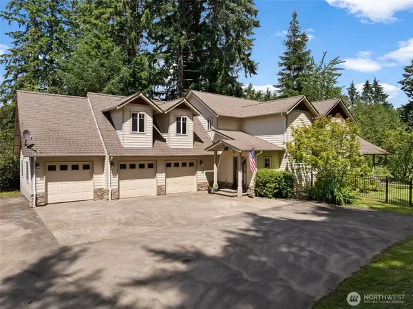 4443 Boston Harbor Road Ne, Olympia, WA 98506