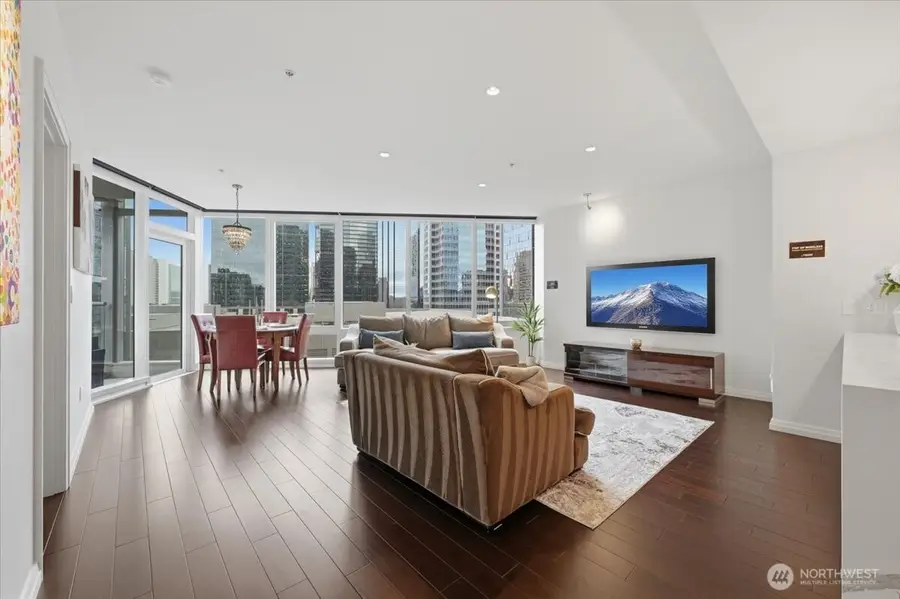 10700 NE 4th Street #1006, Bellevue, WA 98004 - #3