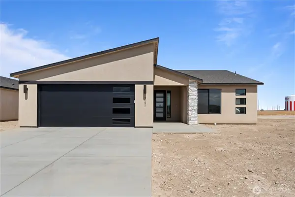 4324 W Surf Scoter Street, Moses Lake, WA 98837