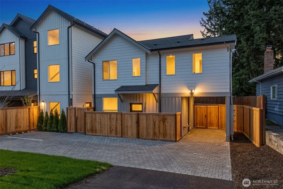 11013 Goodwin Way Ne, Seattle, WA 98125 - #1