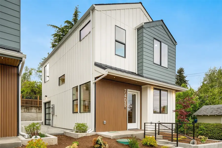 7405 Dayton Avenue N, Seattle, WA 98103 - #2
