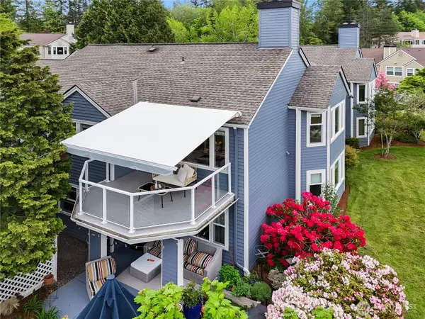 22471 SE 42nd Terrace #2204, Issaquah, WA 98029