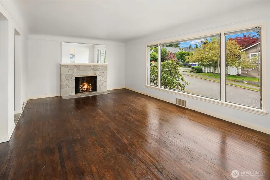 8622 17th Avenue Ne, Seattle, WA 98115 - #3