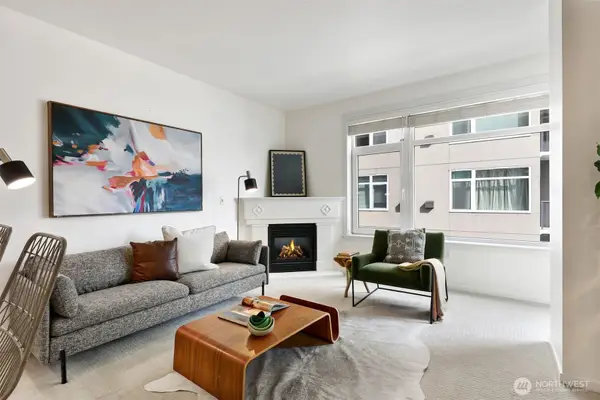 2801 1st Avenue #412, Seattle, WA 98121