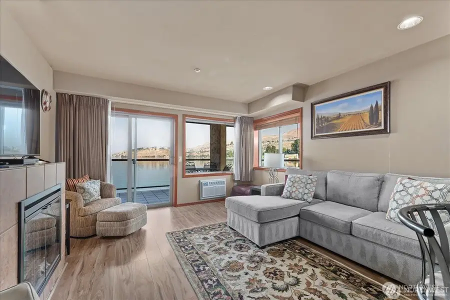 322 W Woodin Avenue #528, Chelan, WA 98816 - #3