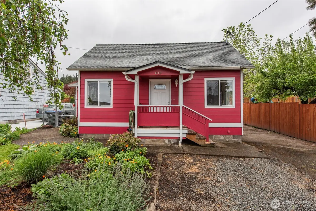 616 E Lopez Avenue, Port Angeles, WA 98362 - #1
