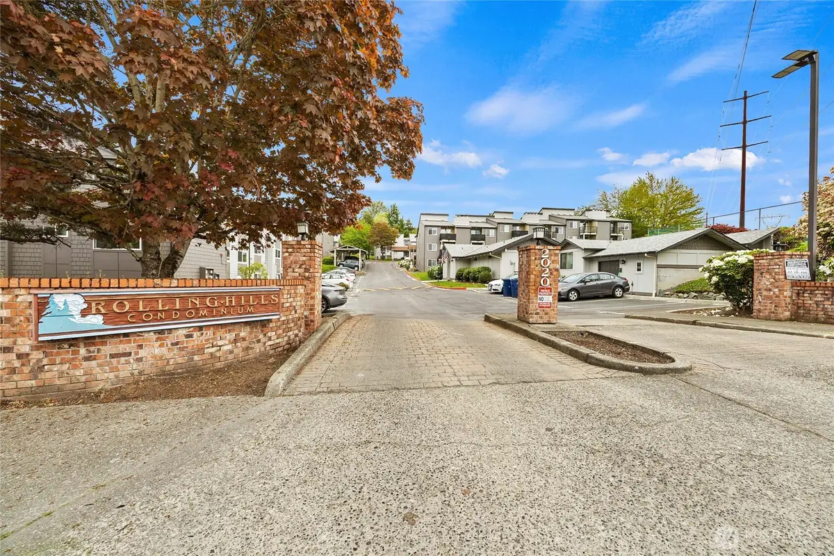 2020 Grant Avenue S #L104, Renton, WA 98055 - #1