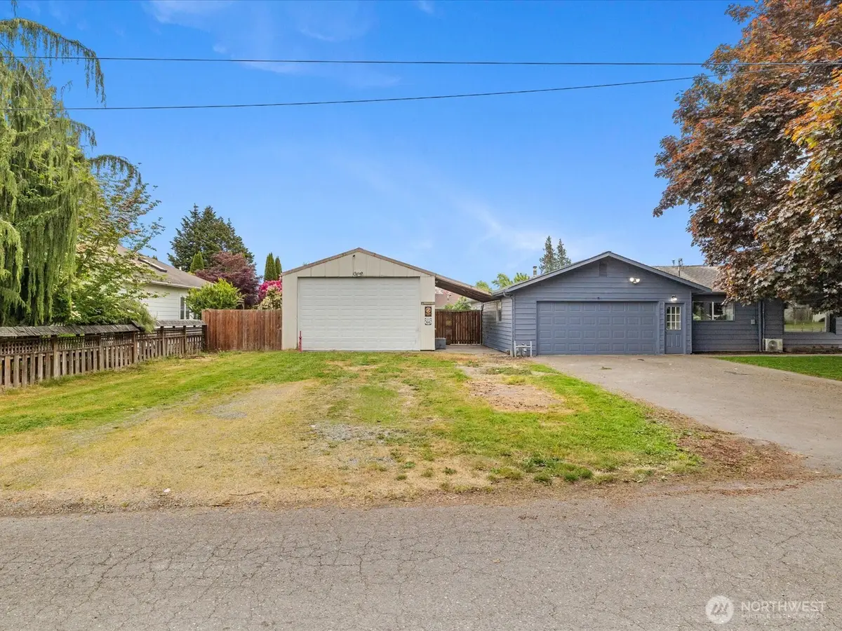 1922 S Wall Street, Mount Vernon, WA 98273 - #1