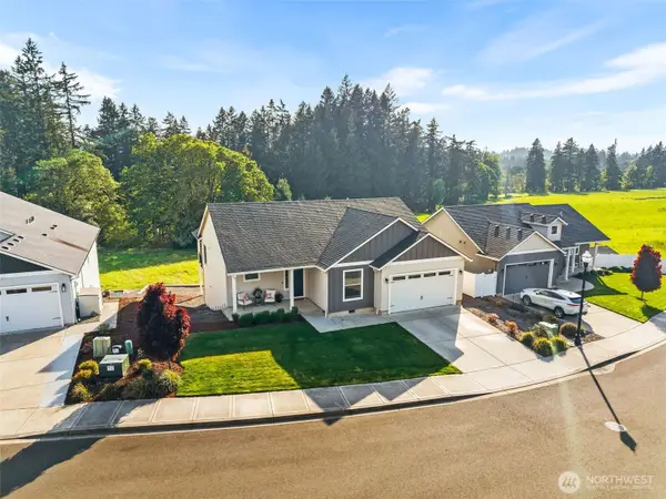 826 W Golden Eagle Avenue, La Center, WA 98629