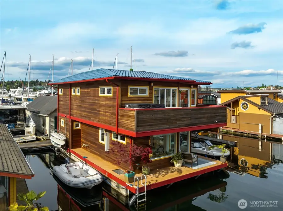 2466 Westlake Avenue N #11, Seattle, WA 98109 - #3