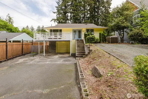 3234 Rocky Point Road Nw, Bremerton, WA 98312