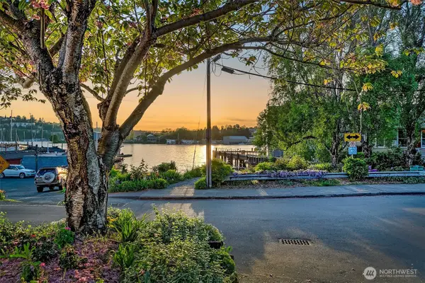 2728 Fairview Avenue E #102, Seattle, WA 98102
