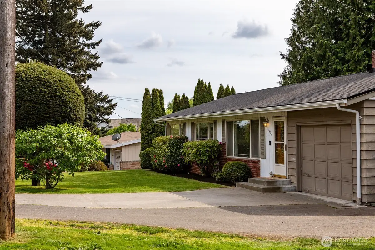 19312 48th Avenue W, Lynnwood, WA 98036 - #1