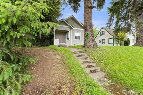 3605 S Cushman Avenue, Tacoma, WA 98418